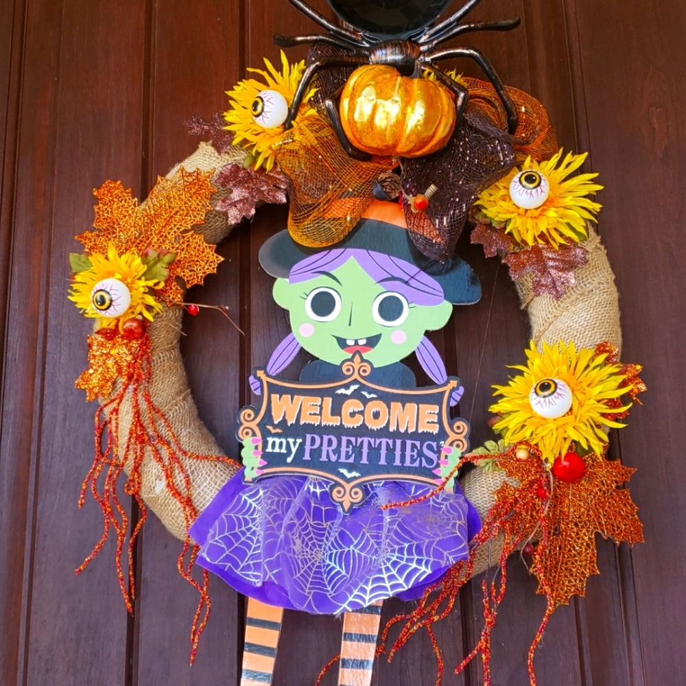 Halloween door decorations spider is not included
